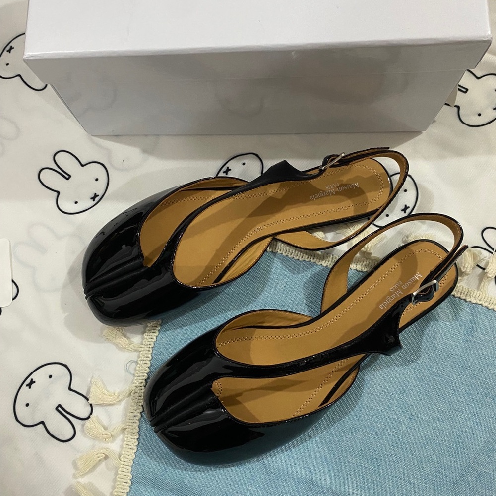 Maison Martin Margiela Black Patent Slingback Flats